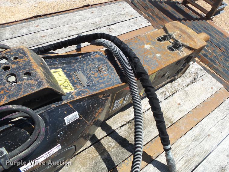 image for item DS9553 2011 Caterpillar H115ES breaker