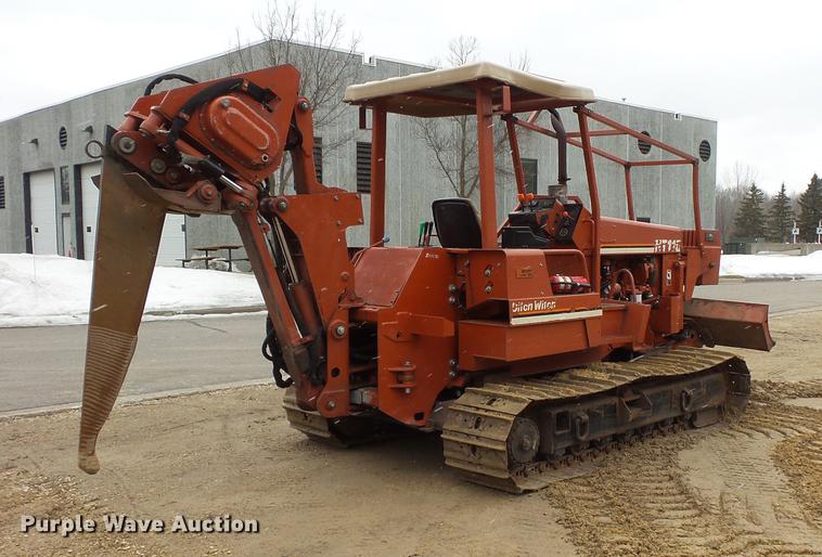 image for item DV9682 Ditch Witch HT110 cable plow