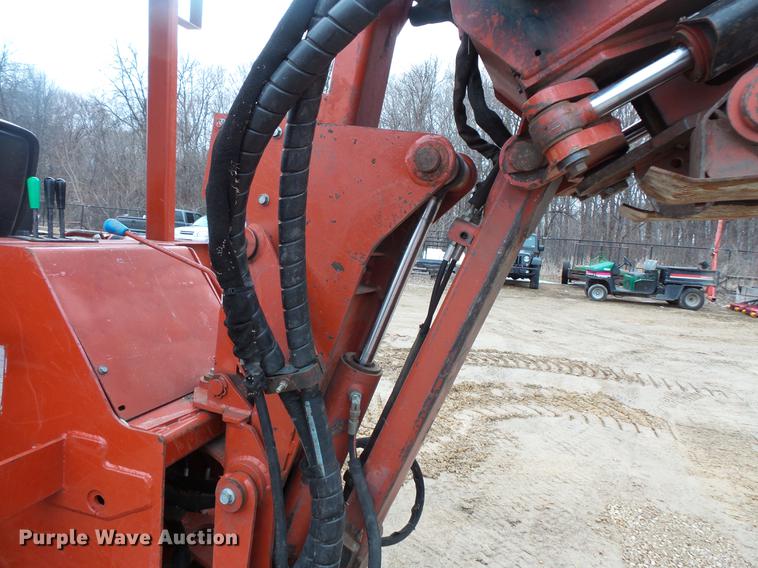 image for item DV9682 Ditch Witch HT110 cable plow