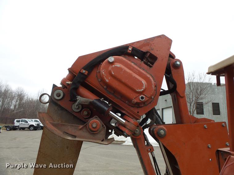 image for item DV9682 Ditch Witch HT110 cable plow