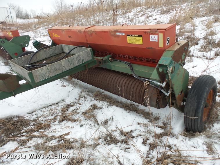 image for item DW9648 Brillion SL-10 seeder