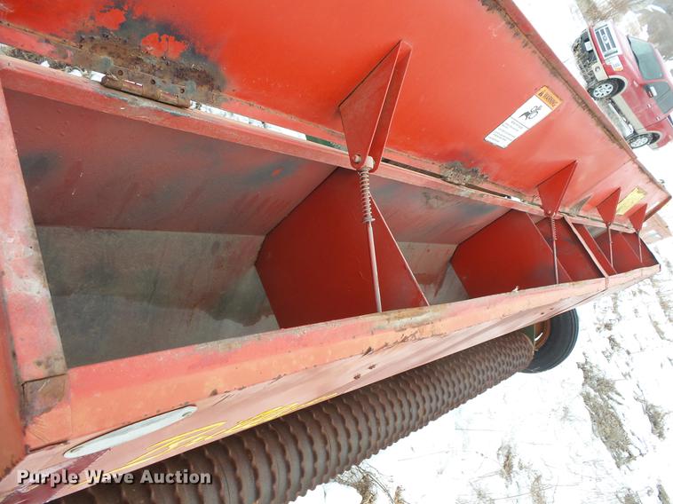 image for item DW9648 Brillion SL-10 seeder