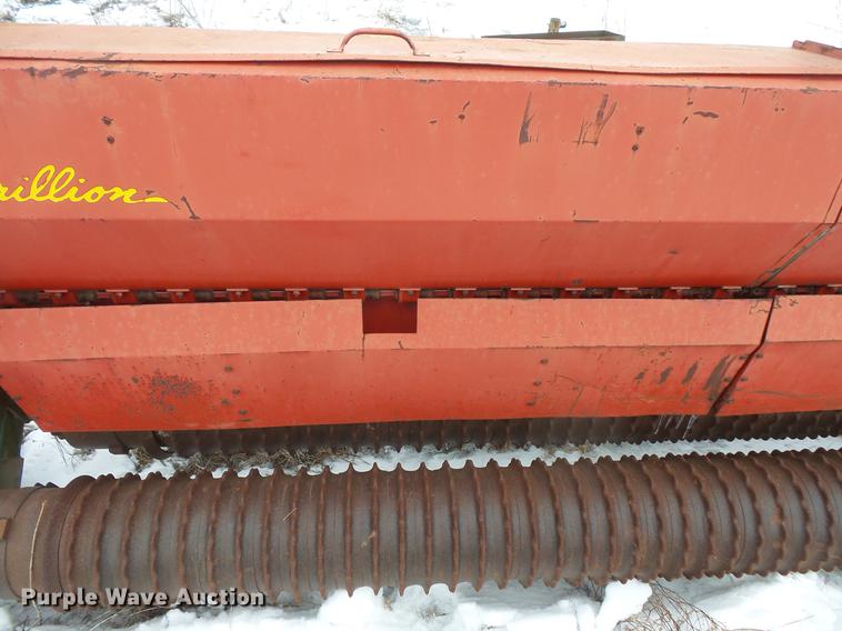 image for item DW9648 Brillion SL-10 seeder