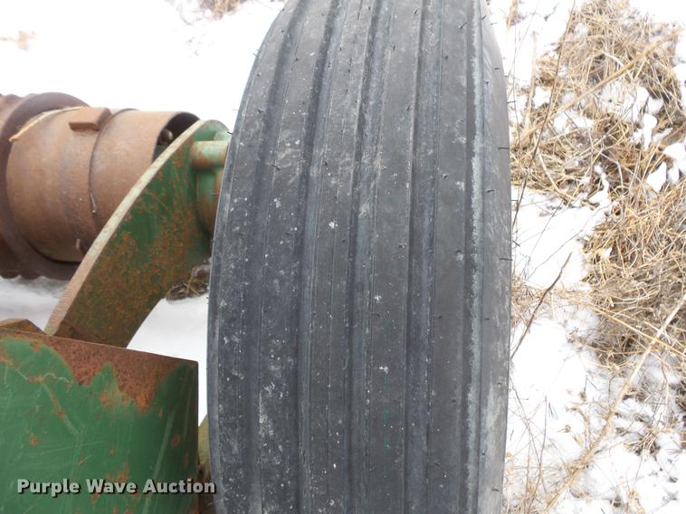 image for item DW9648 Brillion SL-10 seeder