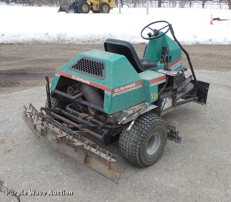 image for item DW9649 1999 Cushman Groom Master bunker rake