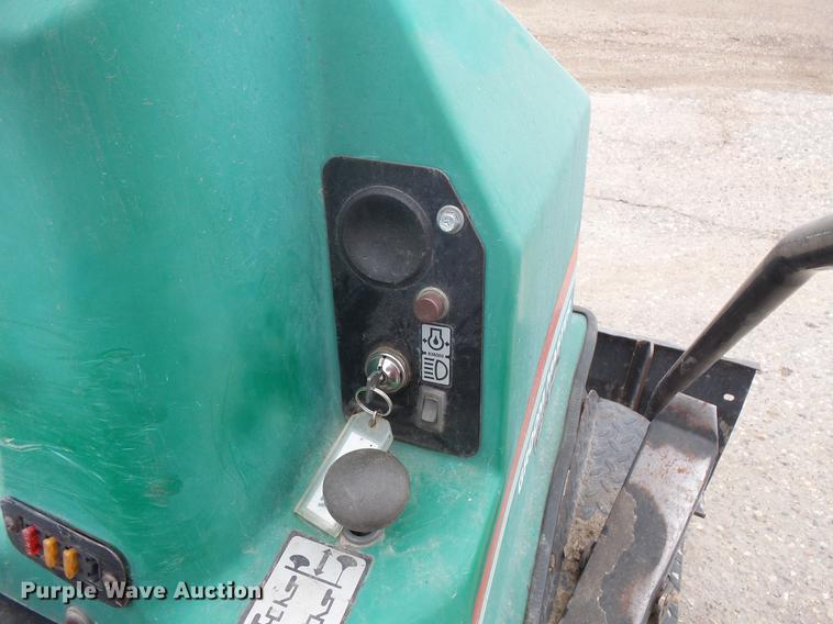 image for item DW9649 1999 Cushman Groom Master bunker rake