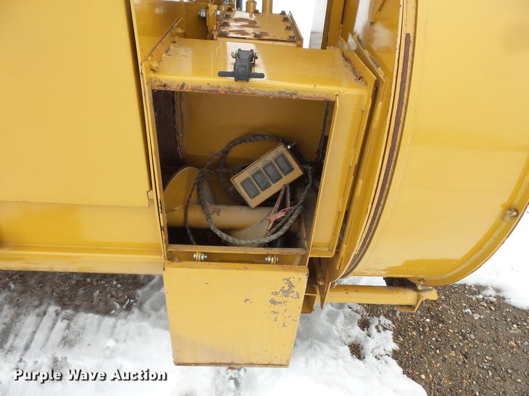 image for item DW9650 HayBuster 2564 bale processor