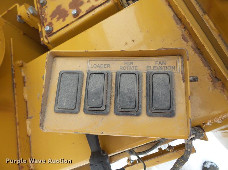 image for item DW9650 HayBuster 2564 bale processor