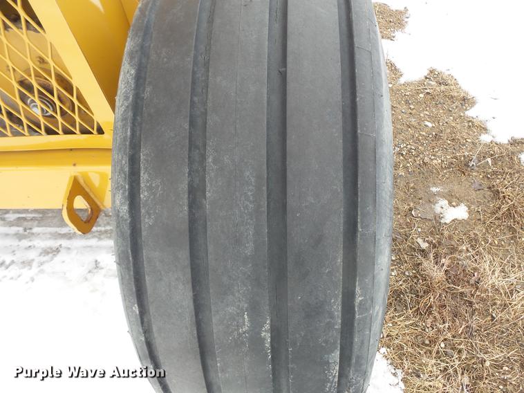 image for item DW9650 HayBuster 2564 bale processor