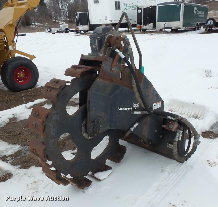 image for item DW9654 Bobcat vibratory trench compactor