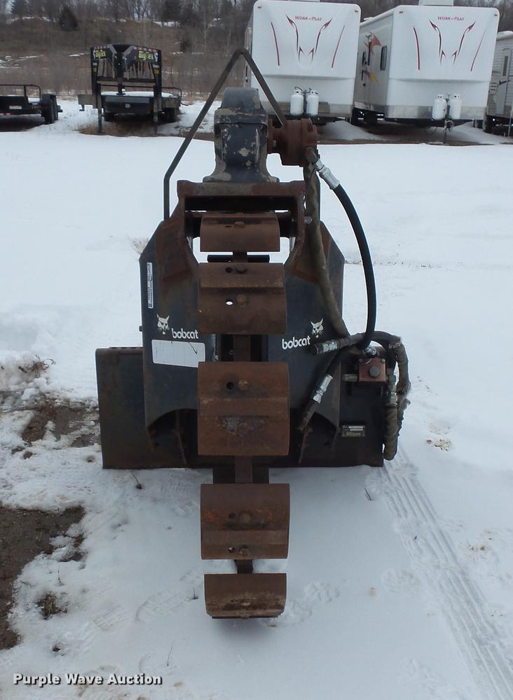 image for item DW9654 Bobcat vibratory trench compactor