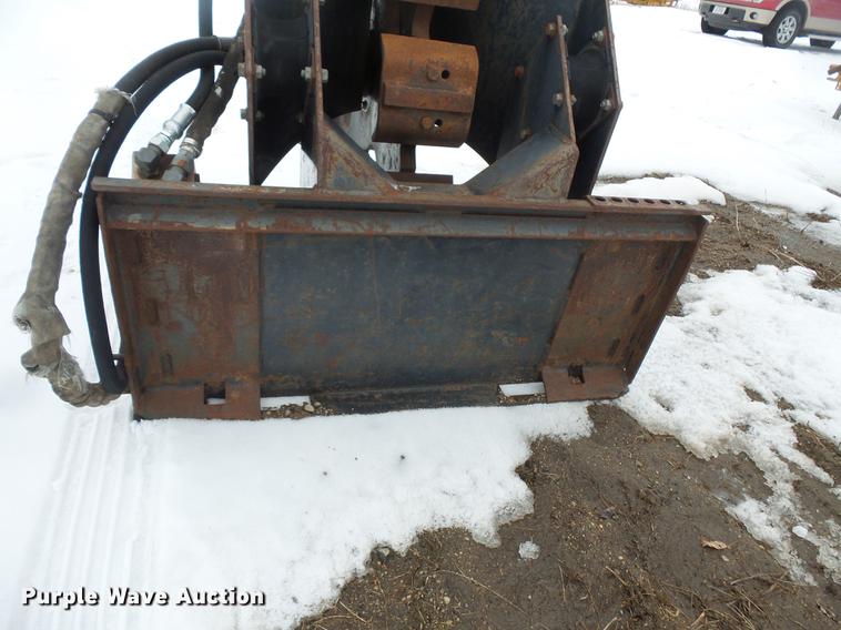 image for item DW9654 Bobcat vibratory trench compactor