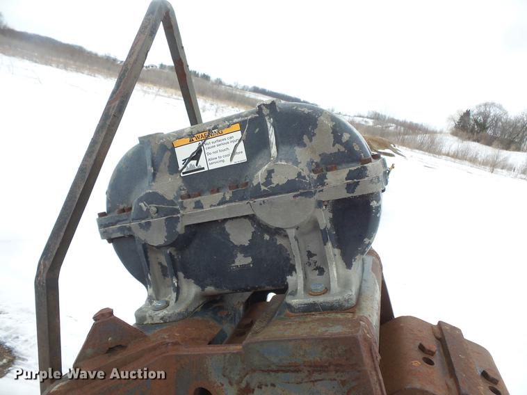 image for item DW9654 Bobcat vibratory trench compactor