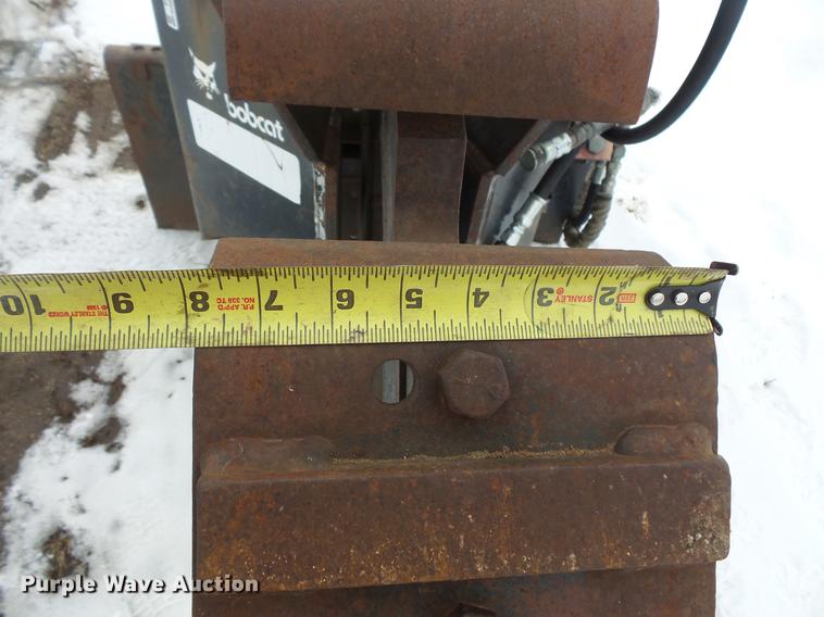 image for item DW9654 Bobcat vibratory trench compactor