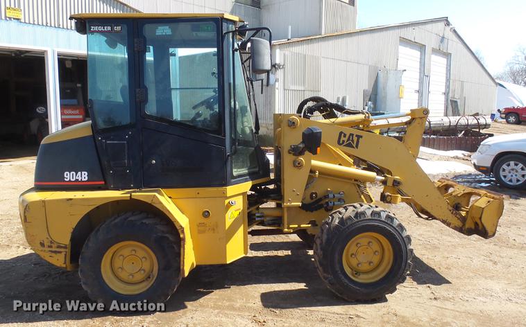image for item DX9079 2005 Caterpillar 904B wheel loader