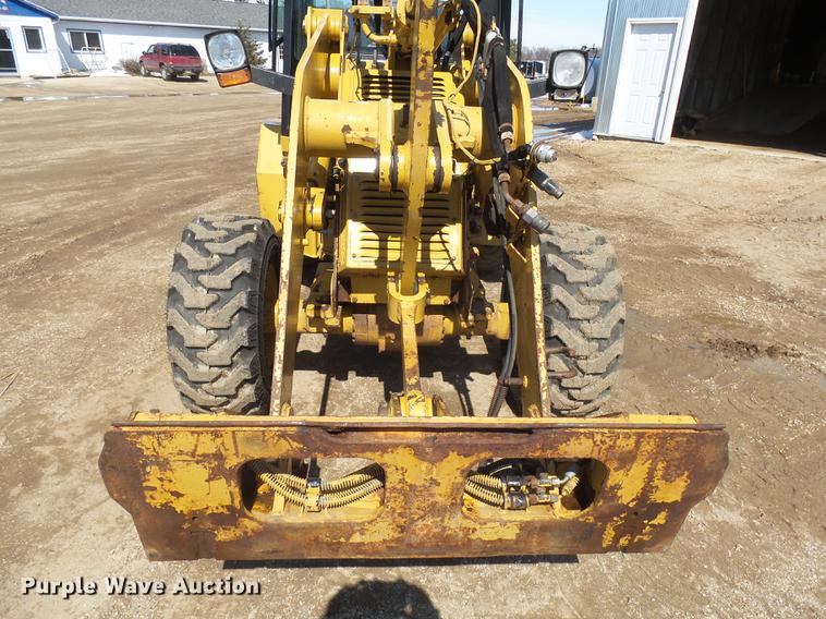 image for item DX9079 2005 Caterpillar 904B wheel loader