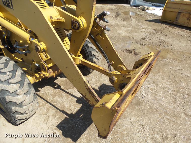 image for item DX9079 2005 Caterpillar 904B wheel loader