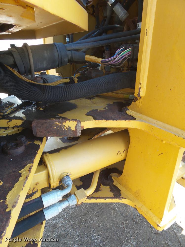 image for item DX9079 2005 Caterpillar 904B wheel loader