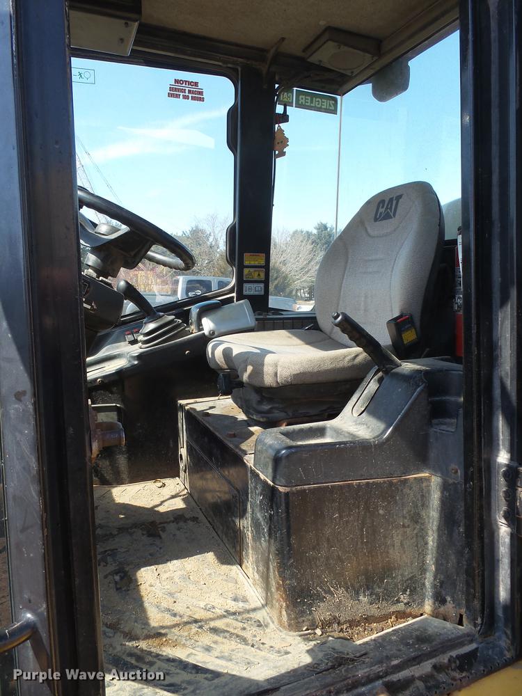 image for item DX9079 2005 Caterpillar 904B wheel loader