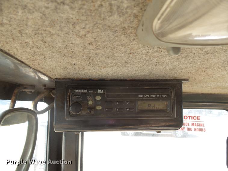 image for item DX9079 2005 Caterpillar 904B wheel loader