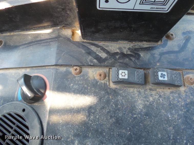 image for item DX9079 2005 Caterpillar 904B wheel loader