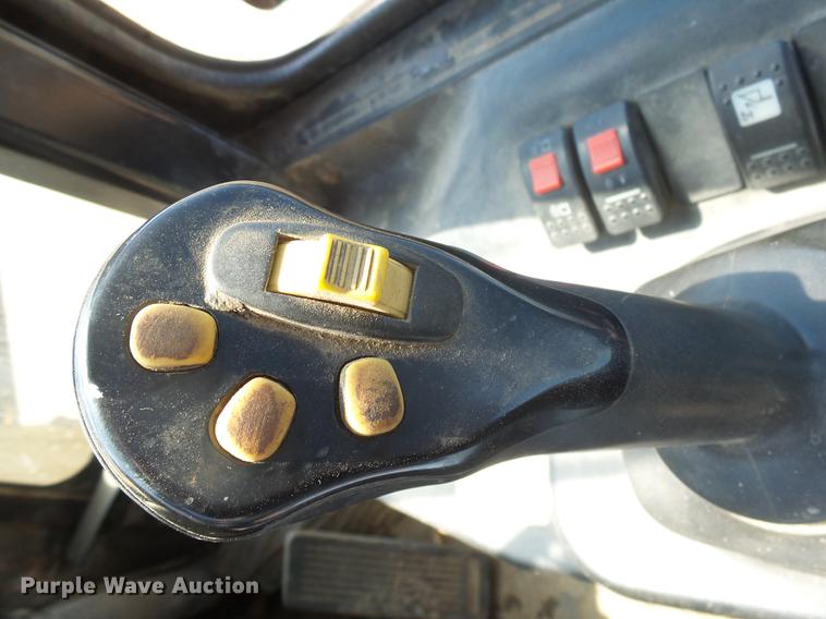 image for item DX9079 2005 Caterpillar 904B wheel loader