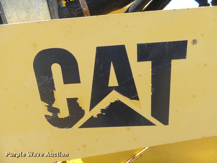 image for item DX9079 2005 Caterpillar 904B wheel loader