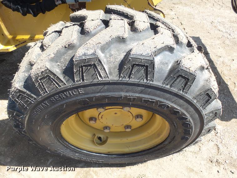 image for item DX9079 2005 Caterpillar 904B wheel loader