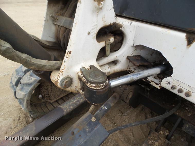 image for item DZ9286 2007 Bobcat 331G mini excavator