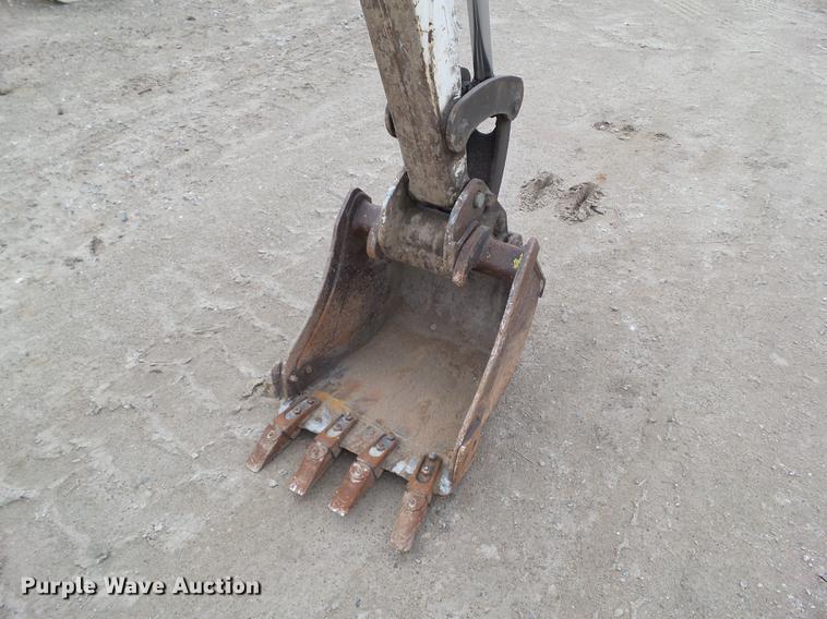 image for item DZ9286 2007 Bobcat 331G mini excavator