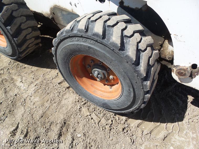 image for item DZ9287 2007 Bobcat S250 skid steer