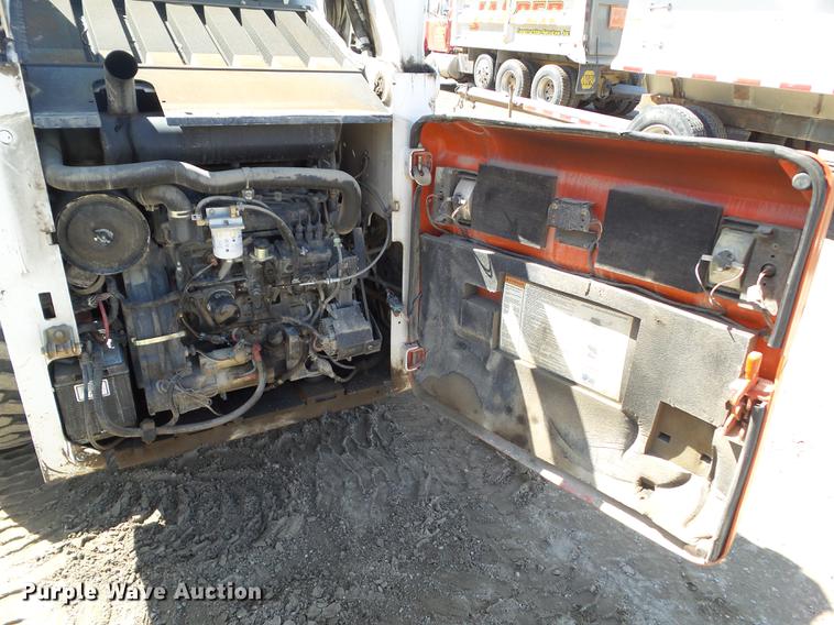 image for item DZ9287 2007 Bobcat S250 skid steer