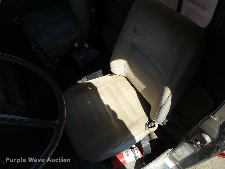 image for item DZ9289 1985 Mack DM600 dump truck