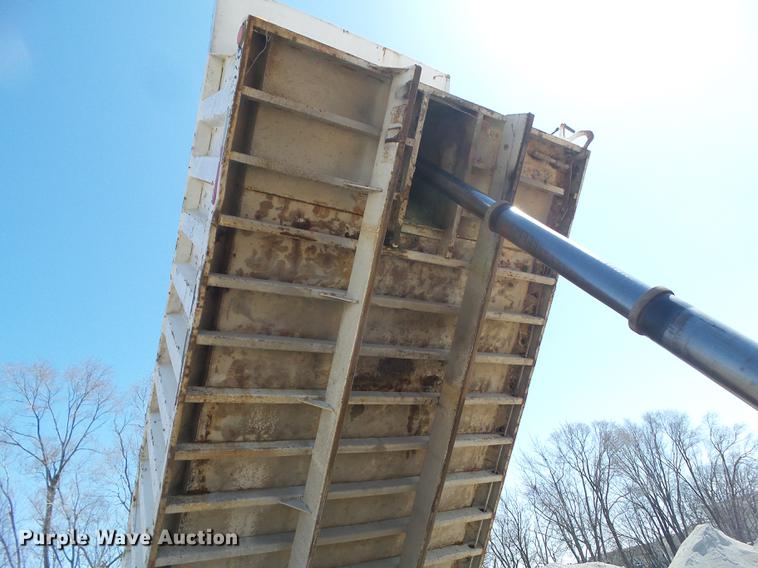 image for item DZ9289 1985 Mack DM600 dump truck