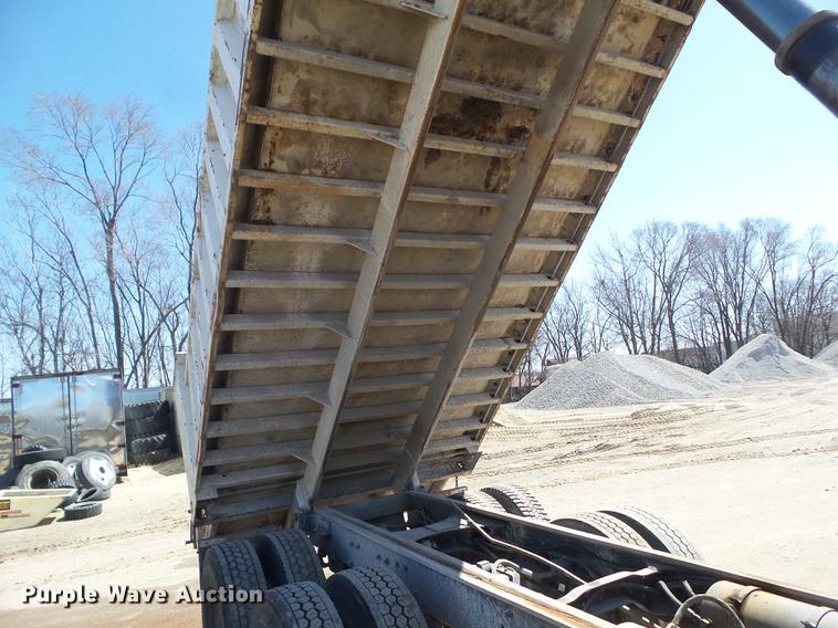 image for item DZ9289 1985 Mack DM600 dump truck