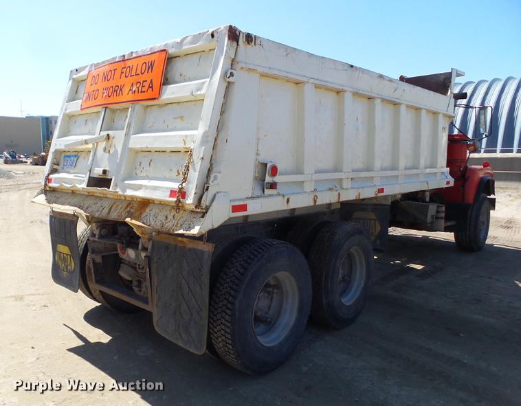 image for item DZ9290 1985 Mack DM600 dump truck