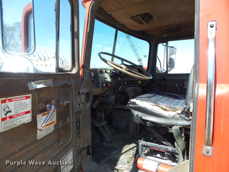 image for item DZ9290 1985 Mack DM600 dump truck