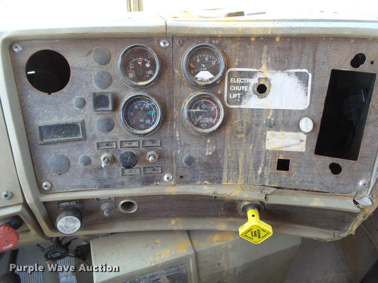 image for item DZ9290 1985 Mack DM600 dump truck
