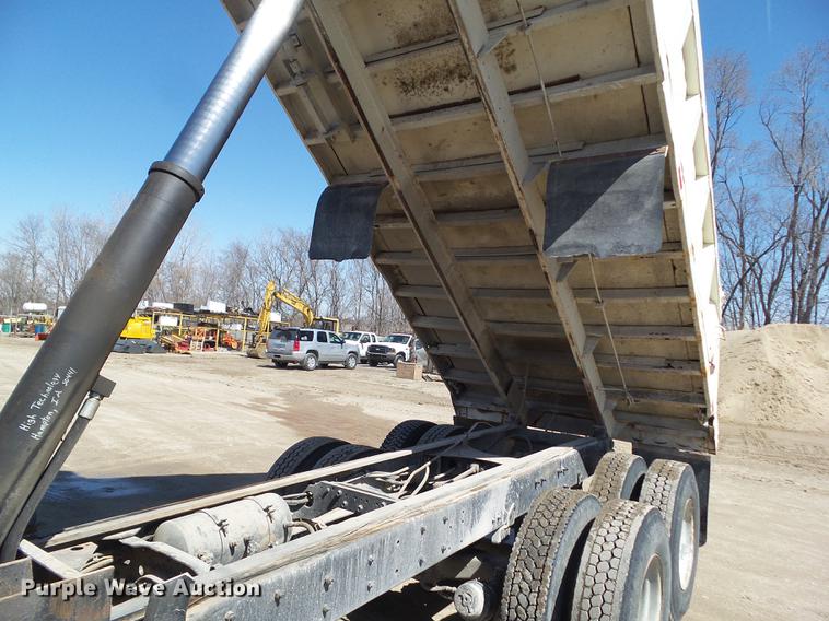 image for item DZ9290 1985 Mack DM600 dump truck