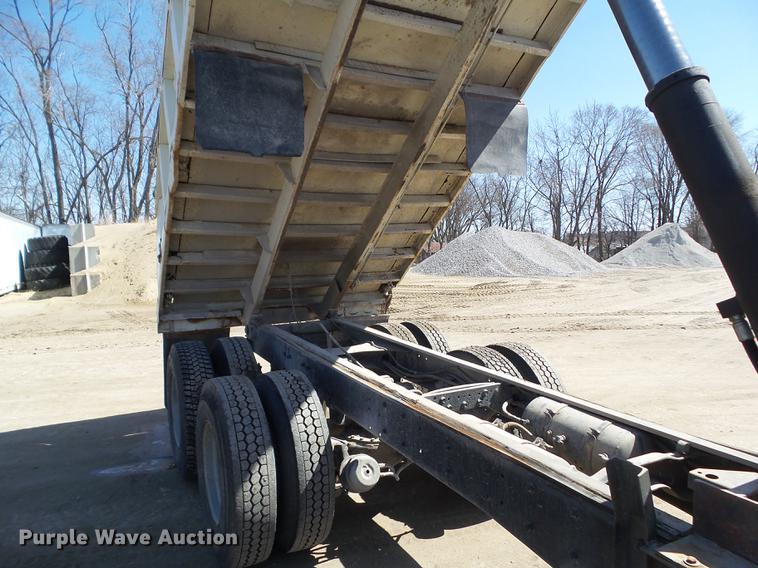 image for item DZ9290 1985 Mack DM600 dump truck