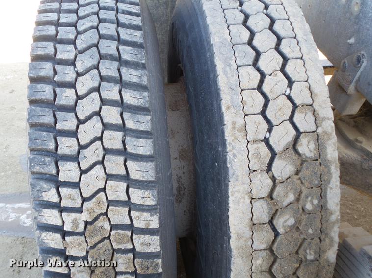 image for item DZ9290 1985 Mack DM600 dump truck