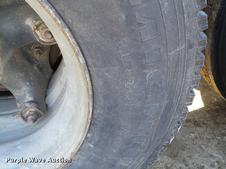 image for item DZ9290 1985 Mack DM600 dump truck