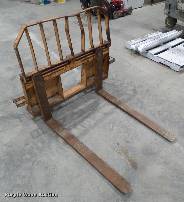 image for item DZ9294 46" skid steer pallet forks