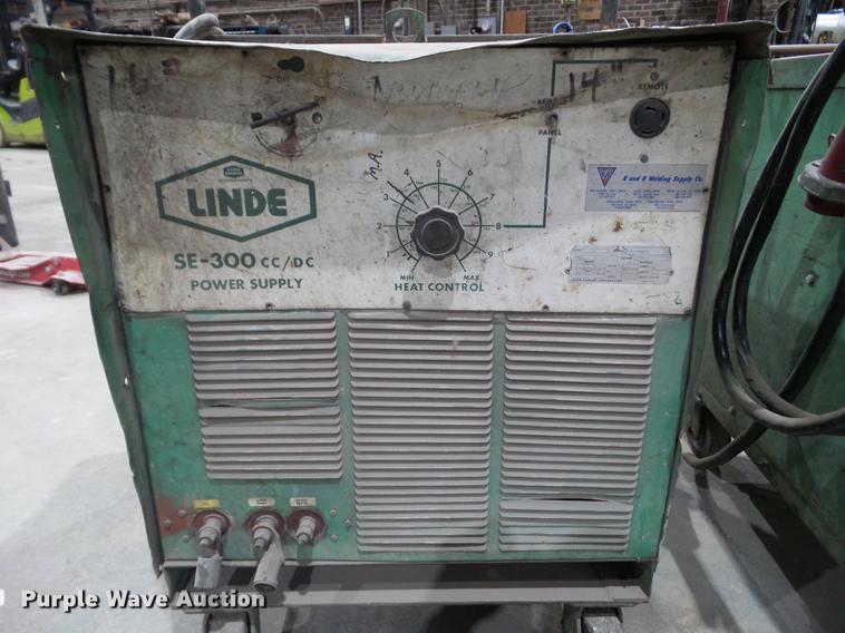 image for item DZ9295 (3) welders