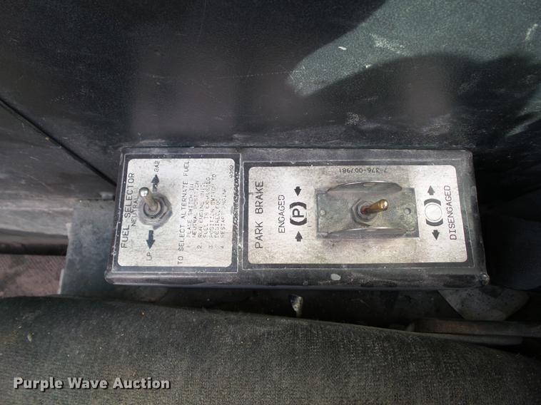 image for item DZ9298 1996 Grove AP410 crane