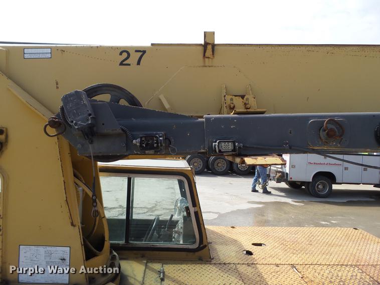 image for item DZ9298 1996 Grove AP410 crane