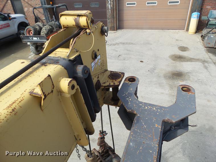 image for item DZ9298 1996 Grove AP410 crane