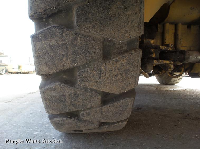 image for item DZ9298 1996 Grove AP410 crane