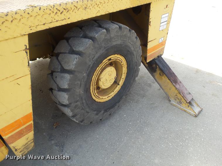 image for item DZ9298 1996 Grove AP410 crane