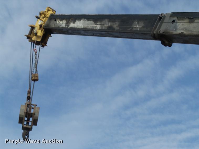 image for item DZ9298 1996 Grove AP410 crane